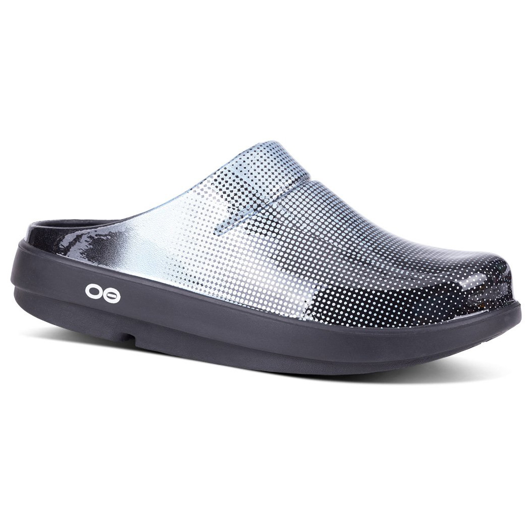 oofos men's clogs