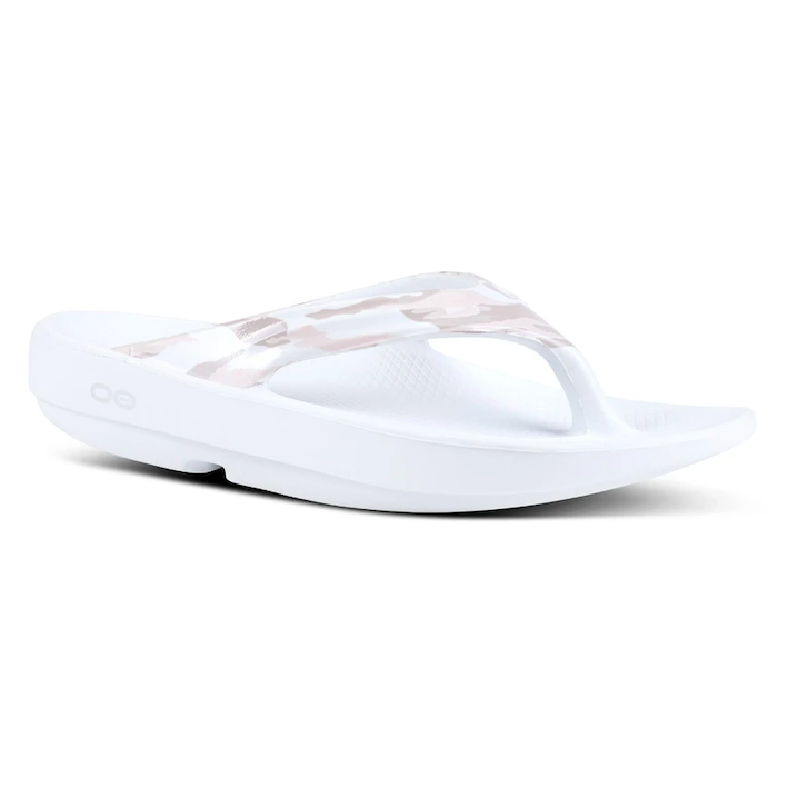 oofos white